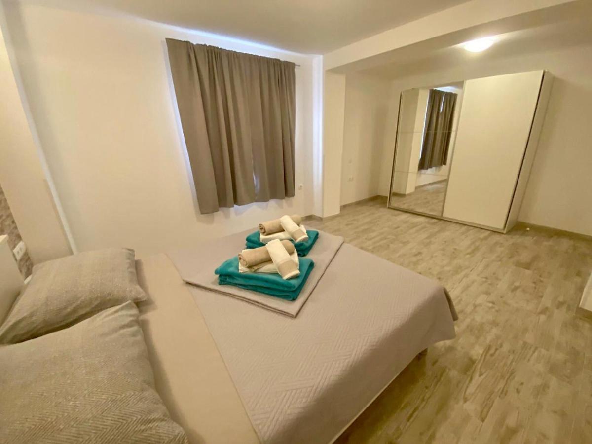 Apartments King - City Center Новалья Экстерьер фото